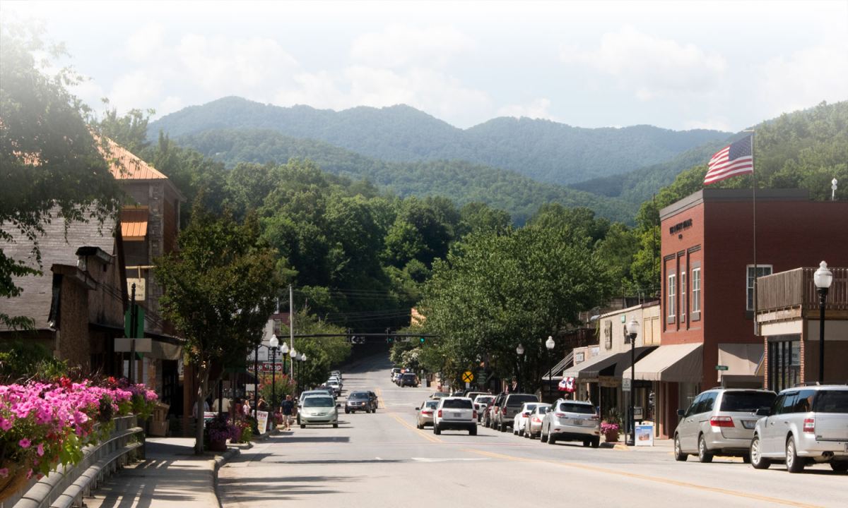 Smoky Mountain Travel Guides – Bryson City, Cherokee, Fontana Lake ...