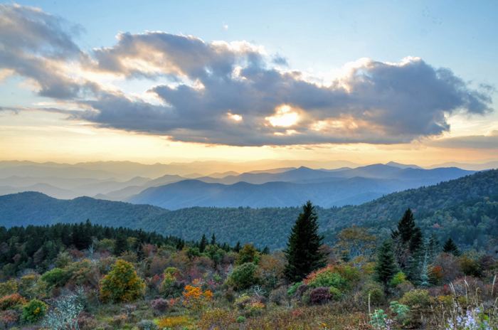 A Day Trip Along the Blue Ridge Parkway near Bryson City